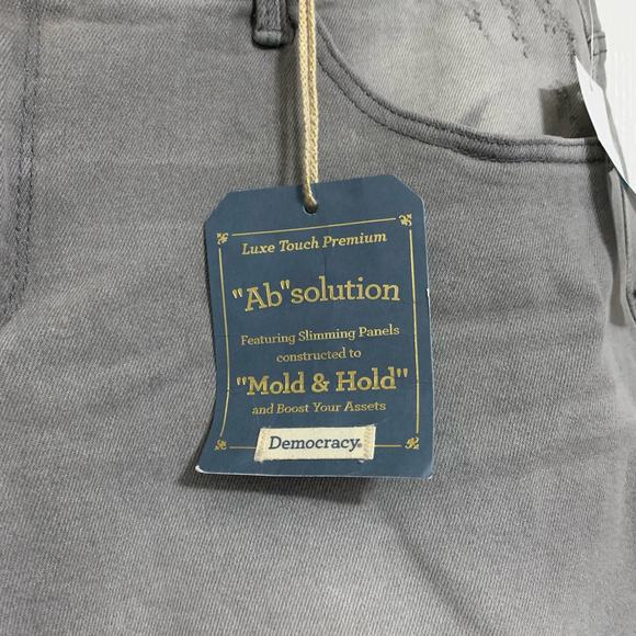 NWT Democracy “Ab”solution washed gray distressed cuffed shorts - Picture 8 of 8